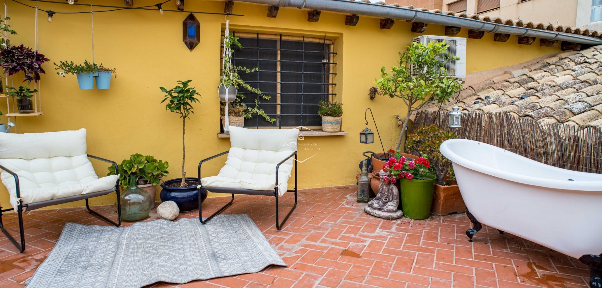 Revente - Maison de ville -
Pinoso - CL MONOVAR 77