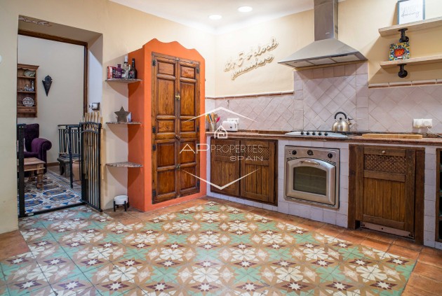 Revente - Maison de ville -
Pinoso - CL MONOVAR 77