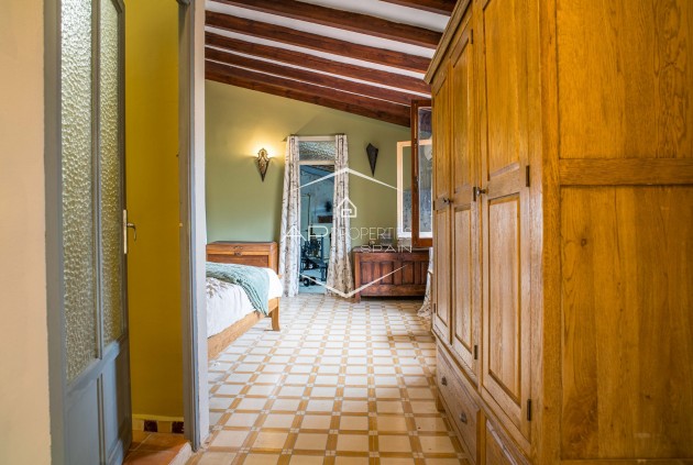 Revente - Maison de ville -
Pinoso - CL MONOVAR 77