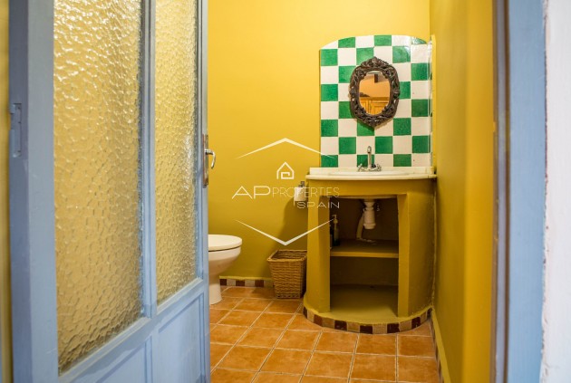 Revente - Maison de ville -
Pinoso - CL MONOVAR 77