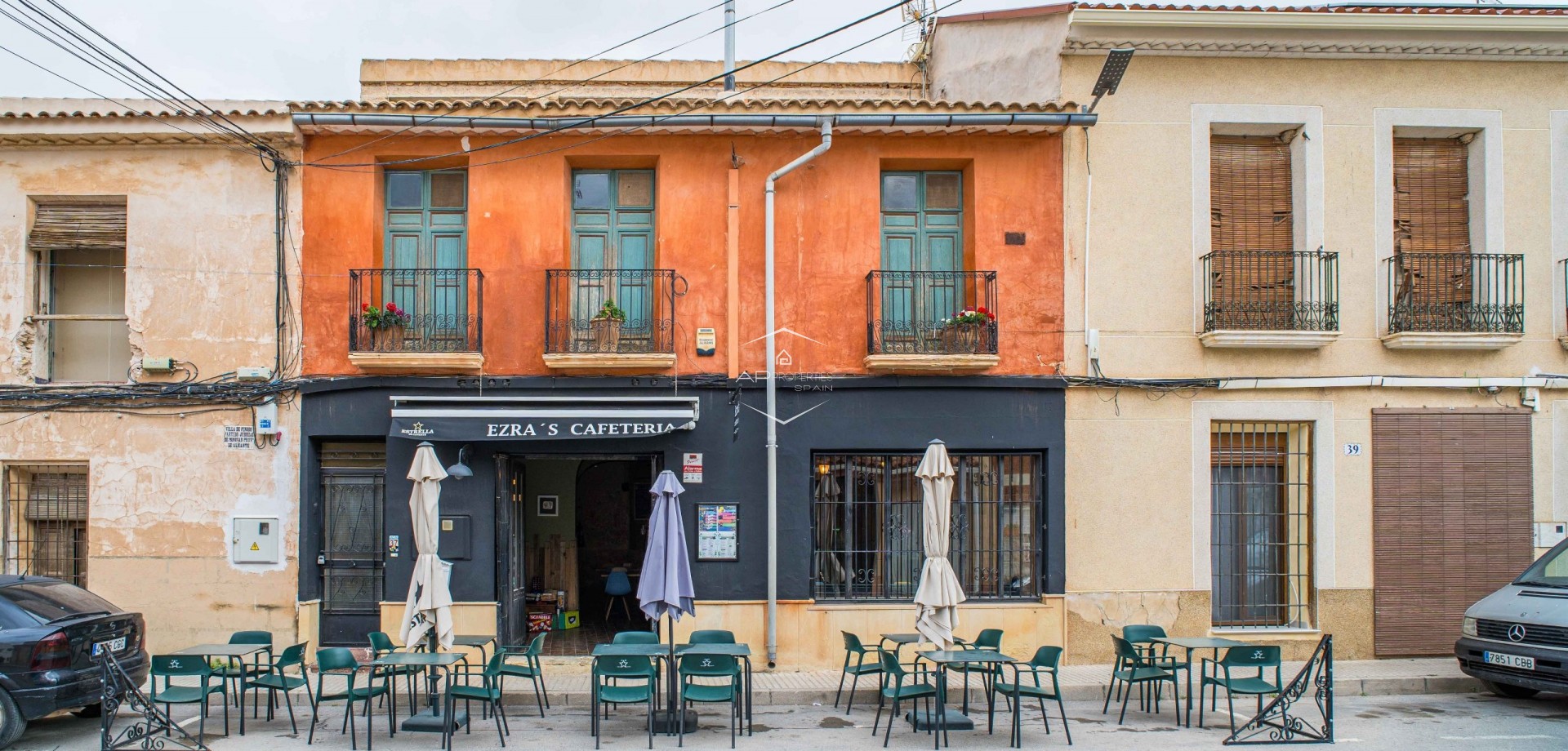 Revente - Maison de ville -
Pinoso - CL MONOVAR 77