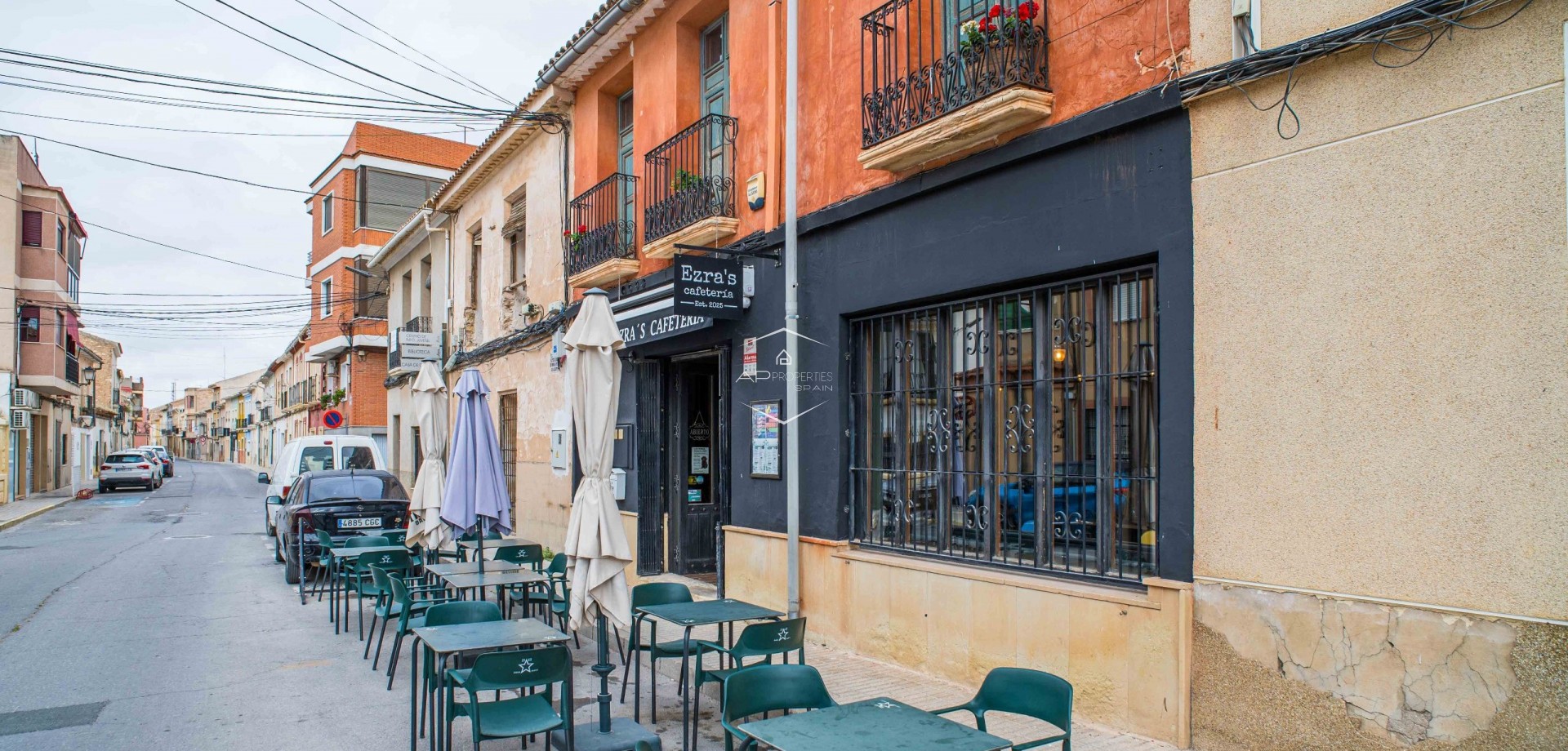 Revente - Maison de ville -
Pinoso - CL MONOVAR 77