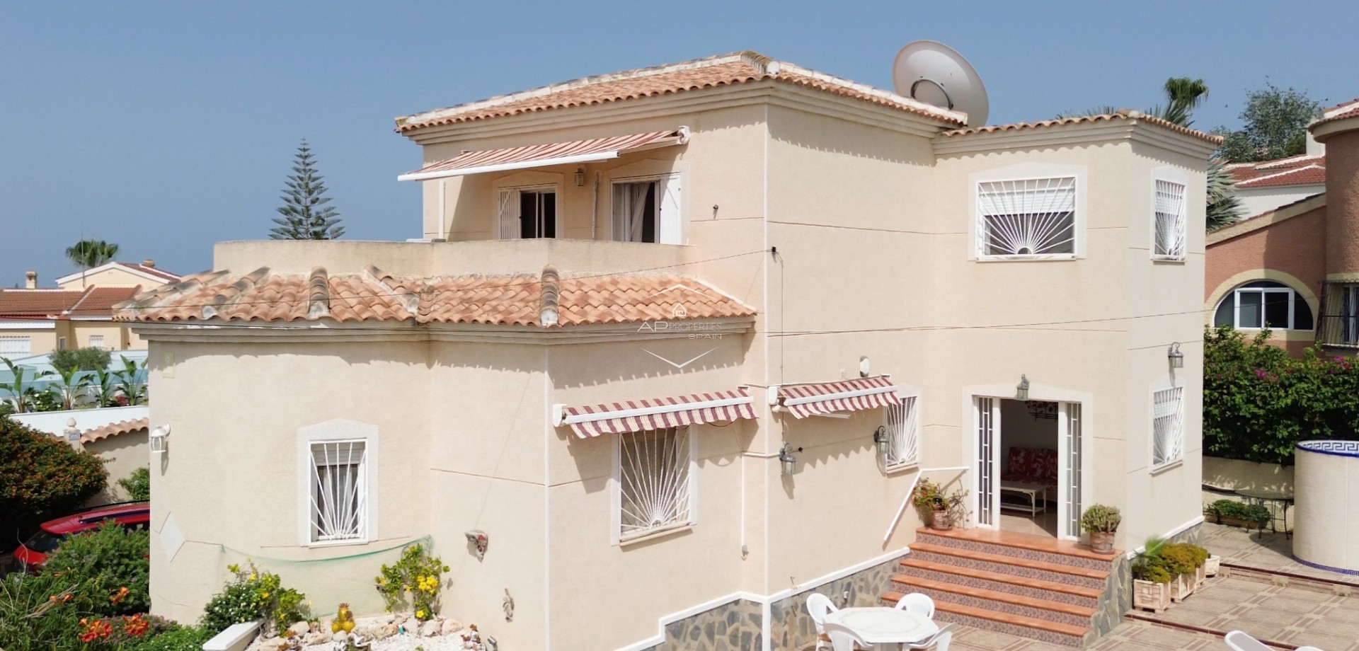 Resale - Villa - Detached -
Ciudad Quesada - Campo De Golf La Marquesa