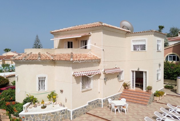 Resale - Villa - Detached -
Ciudad Quesada - Campo De Golf La Marquesa