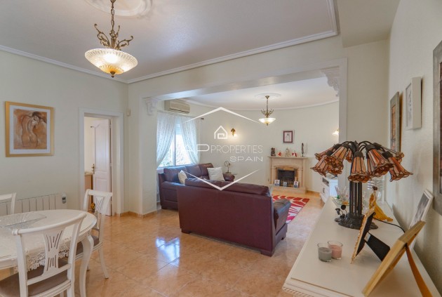 Resale - Villa - Detached -
Ciudad Quesada - Campo De Golf La Marquesa