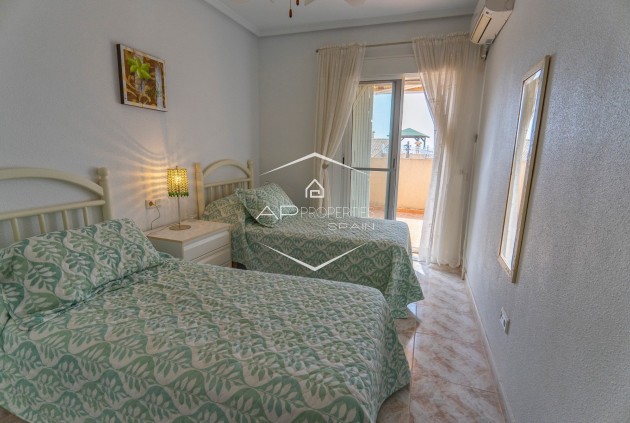 Resale - Villa - Detached -
Ciudad Quesada - Campo De Golf La Marquesa