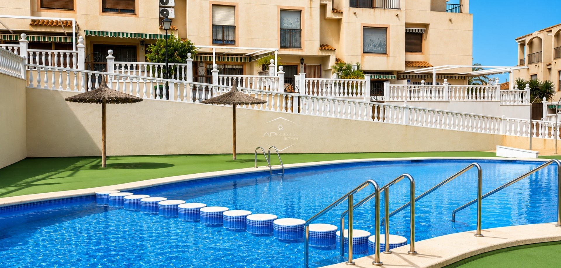 Resale - Townhouse -
Guardamar del Segura - Guardamar pueblo