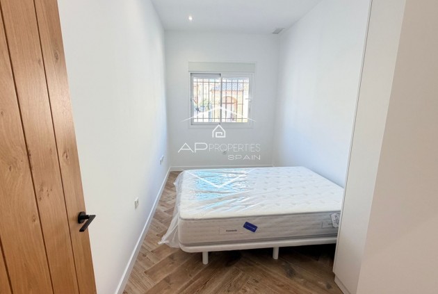 Reventa - Adosado -
Catral