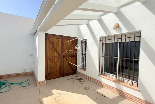 Reventa - Adosado -
Catral