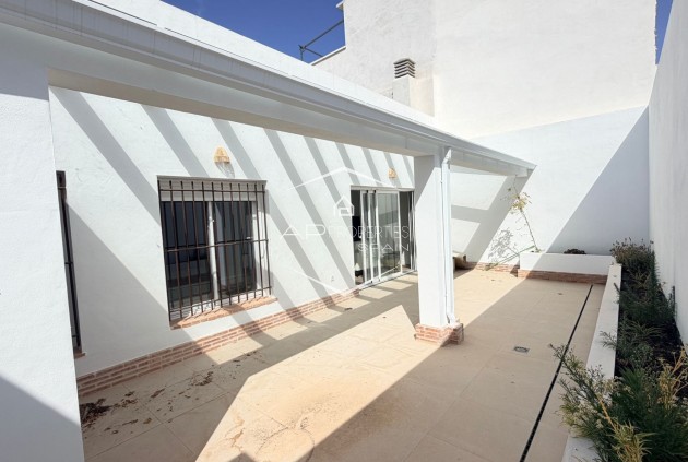 Reventa - Adosado -
Catral