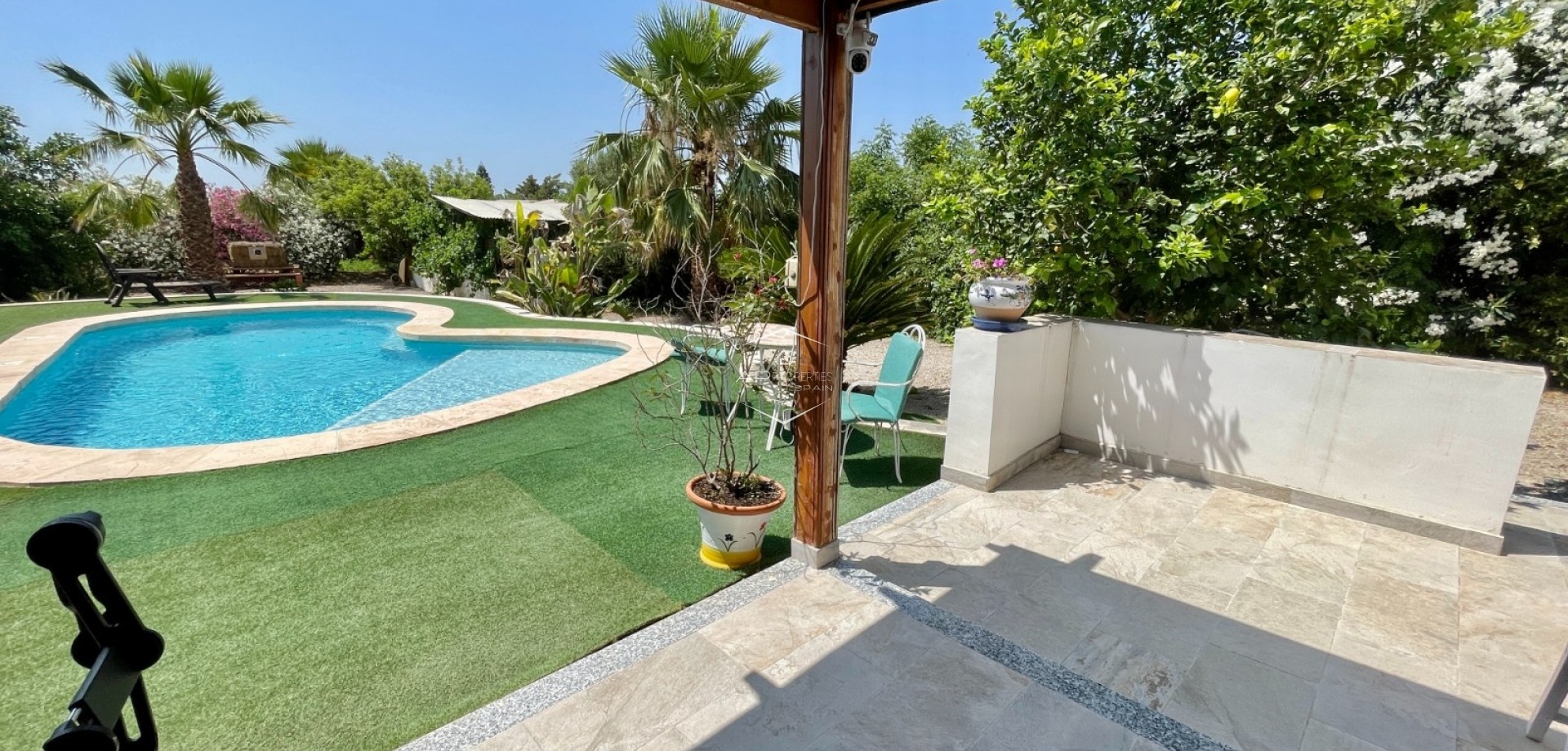 Revente - Villa - Indépendante -
Daya Nueva