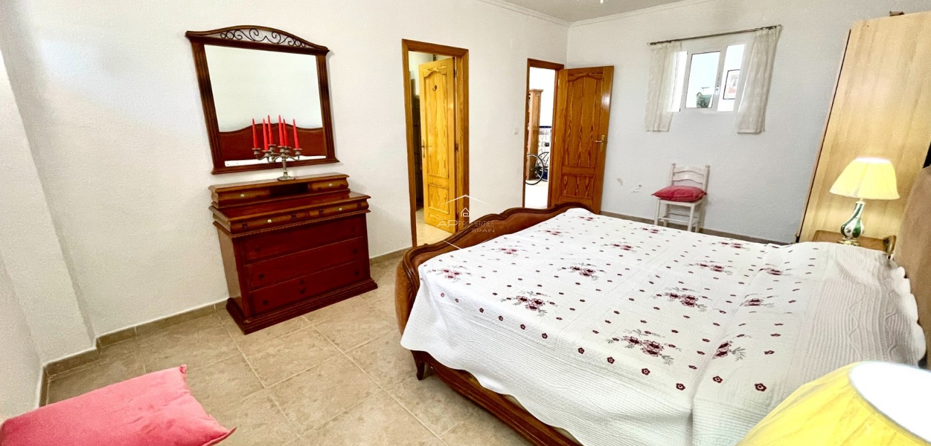 Revente - Villa - Indépendante -
Daya Nueva