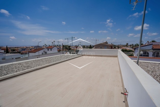 Herverkoop - Villa - Vrijstaand -
Ciudad Quesada