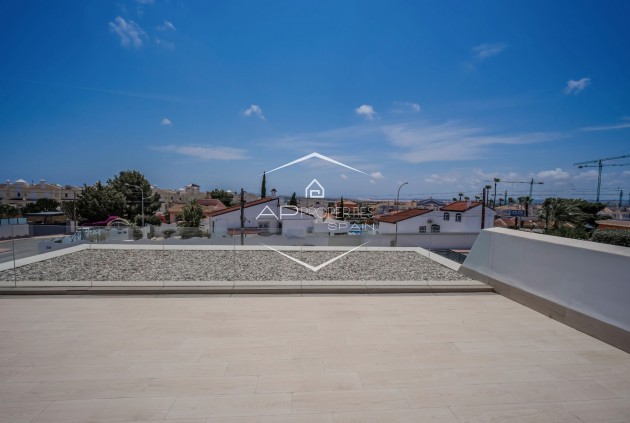 Herverkoop - Villa - Vrijstaand -
Ciudad Quesada