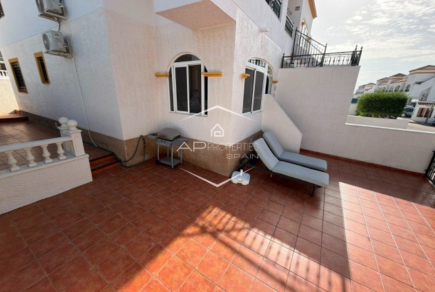 Odsprzedaż - Mieszkanie - Apartament -
Orihuela - Entre Naranjos - Vistabella Golf