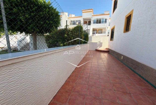 Odsprzedaż - Mieszkanie - Apartament -
Orihuela - Entre Naranjos - Vistabella Golf