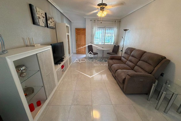 Odsprzedaż - Mieszkanie - Apartament -
Orihuela - Entre Naranjos - Vistabella Golf