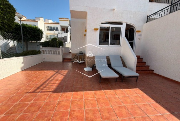 Odsprzedaż - Mieszkanie - Apartament -
Orihuela - Entre Naranjos - Vistabella Golf