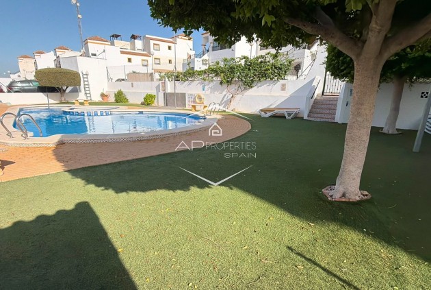 Odsprzedaż - Mieszkanie - Apartament -
Orihuela - Entre Naranjos - Vistabella Golf