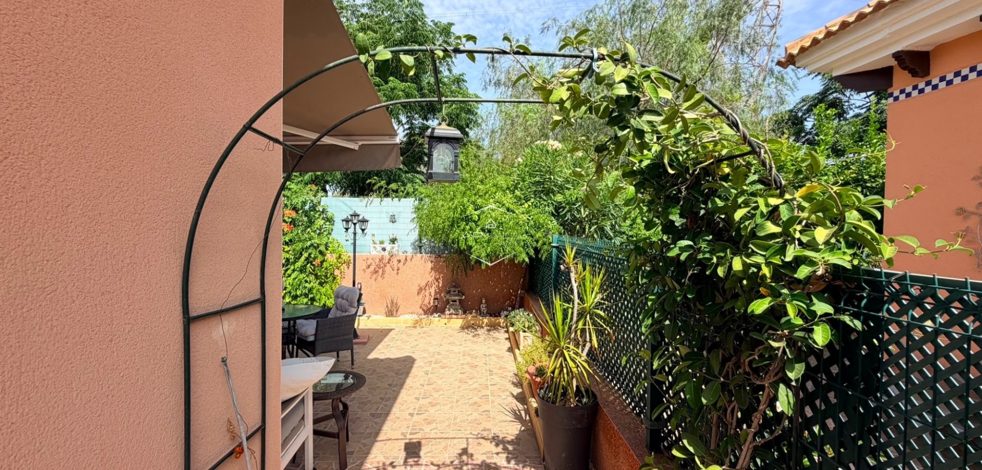 Resale - Villa - Detached -
Los Montesinos - La Herrada
