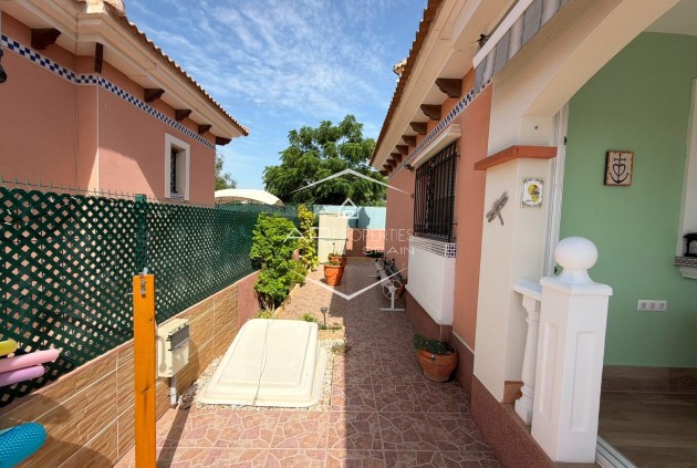Resale - Villa - Detached -
Los Montesinos - La Herrada