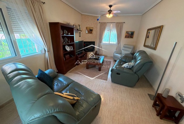Resale - Villa - Detached -
Los Montesinos - La Herrada