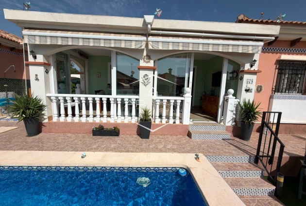 Resale - Villa - Detached -
Los Montesinos - La Herrada