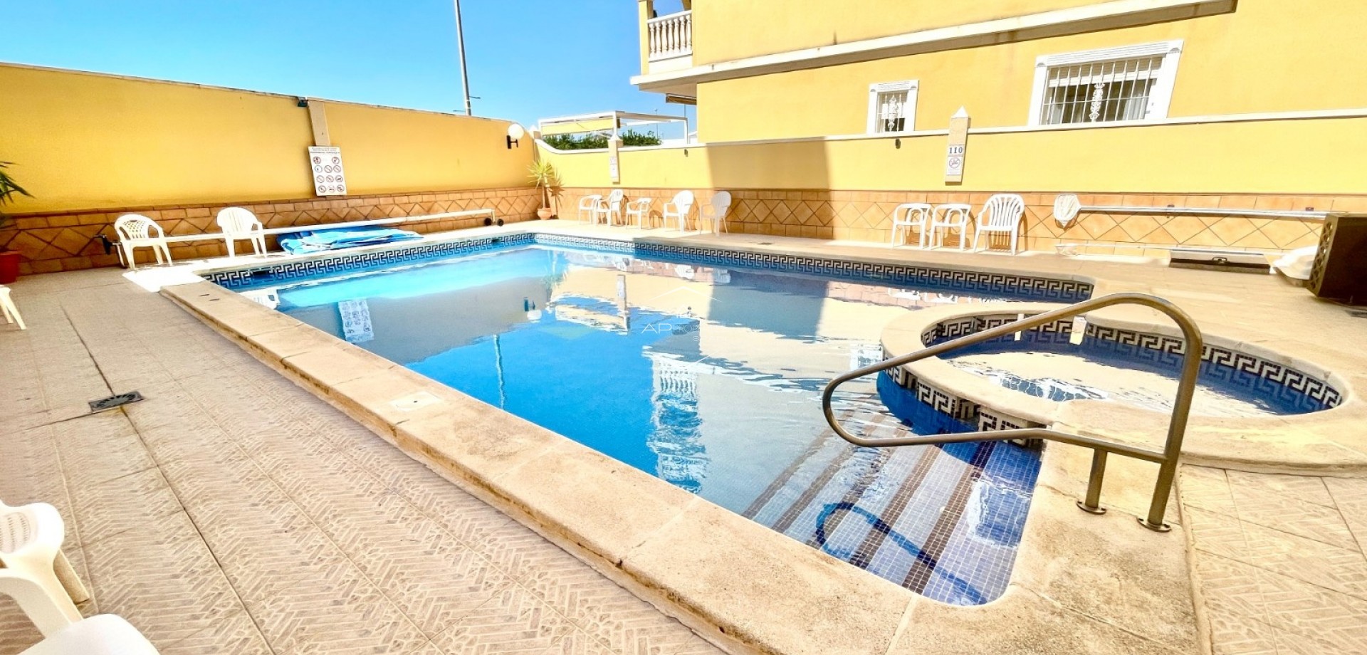 Revente - Appartement - Penthouse -
Algorfa