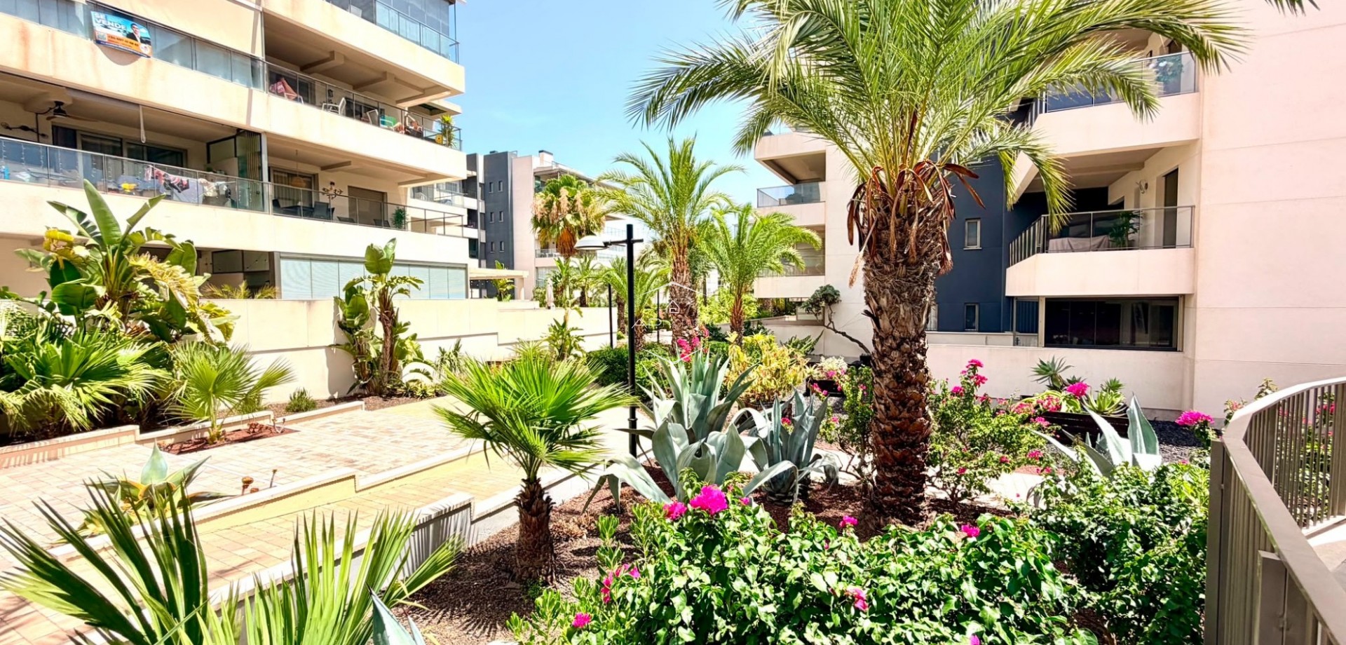 Resale - Apartment - flat -
Orihuela Costa - La Zenia