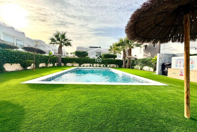 Reventa - Apartamento - piso -
Torrevieja - Aguas Nuevas