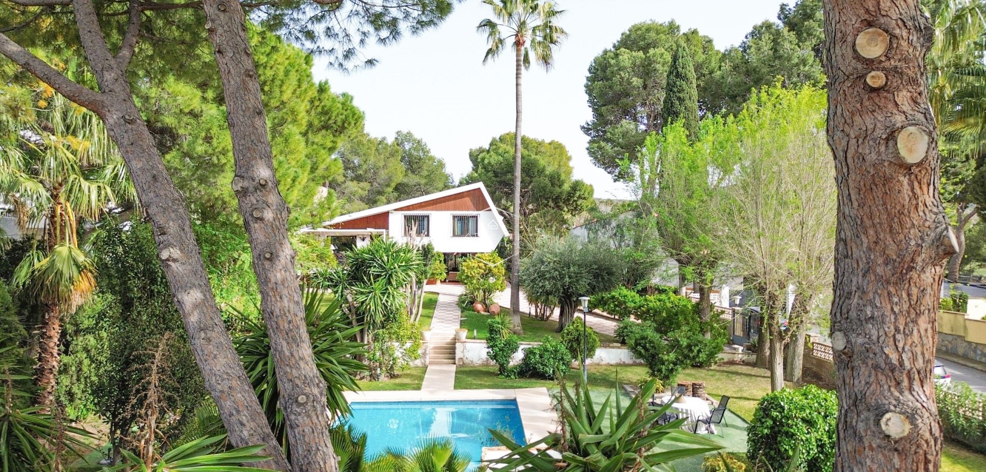 Revente - Villa - Indépendante -
Lloma Badada