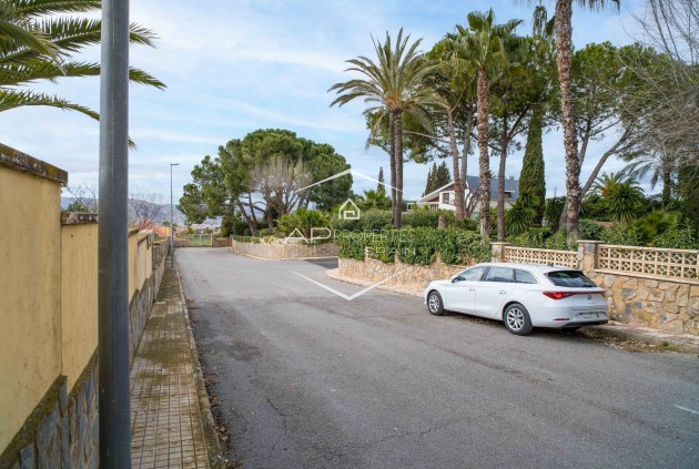 Revente - Villa - Indépendante -
Lloma Badada