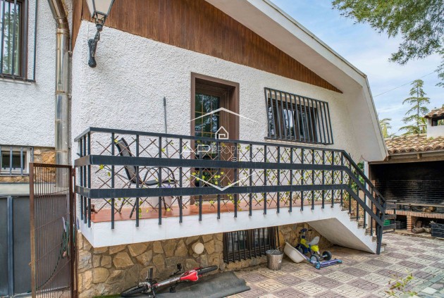 Revente - Villa - Indépendante -
Lloma Badada