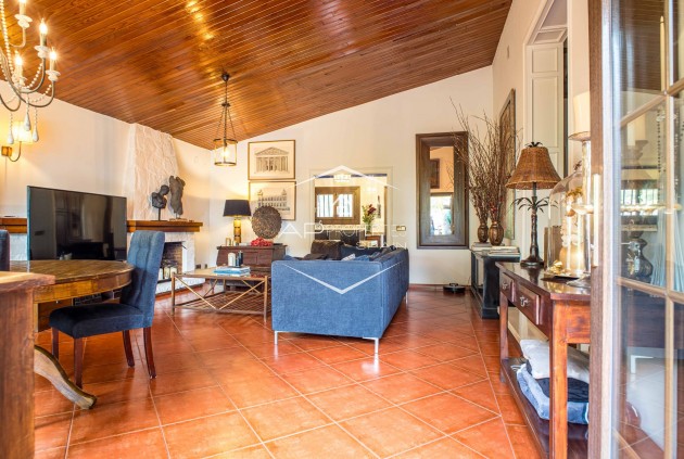 Revente - Villa - Indépendante -
Lloma Badada