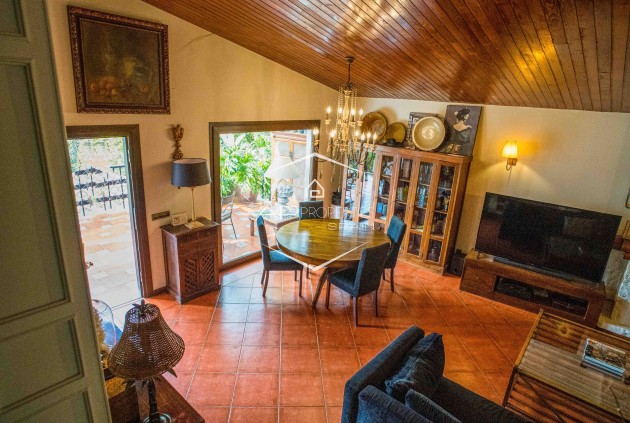 Revente - Villa - Indépendante -
Lloma Badada