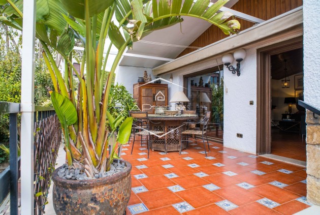 Revente - Villa - Indépendante -
Lloma Badada