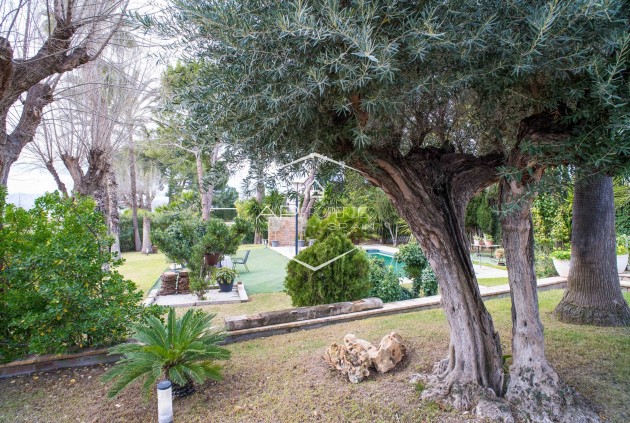 Revente - Villa - Indépendante -
Lloma Badada