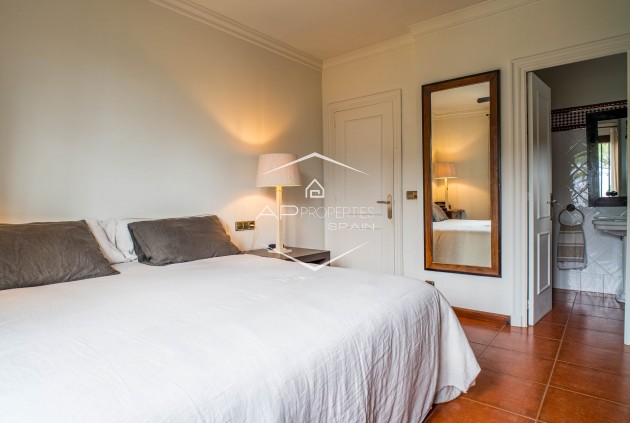 Revente - Villa - Indépendante -
Lloma Badada