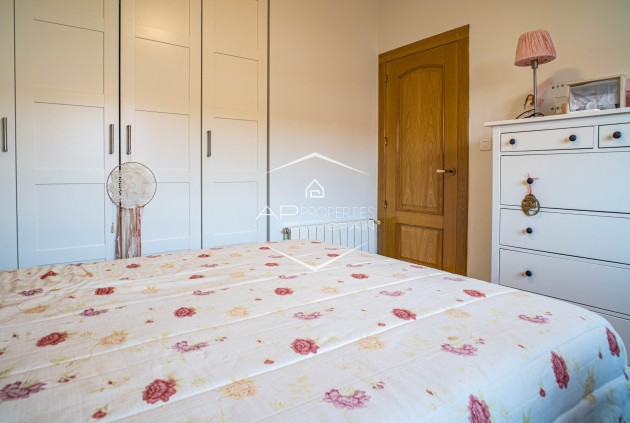 Herverkoop - Villa - Vrijstaand -
Pinoso - CL SALINAS 10, 03650 EL PINOS