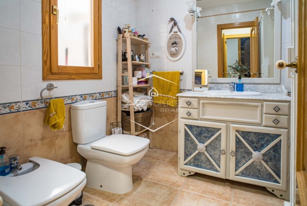 Herverkoop - Villa - Vrijstaand -
Pinoso - CL SALINAS 10, 03650 EL PINOS