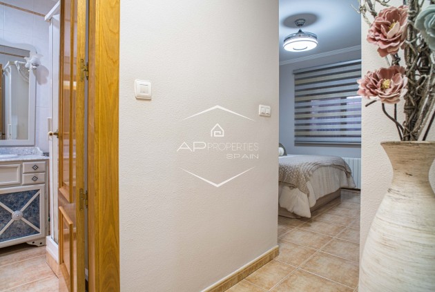 Herverkoop - Villa - Vrijstaand -
Pinoso - CL SALINAS 10, 03650 EL PINOS