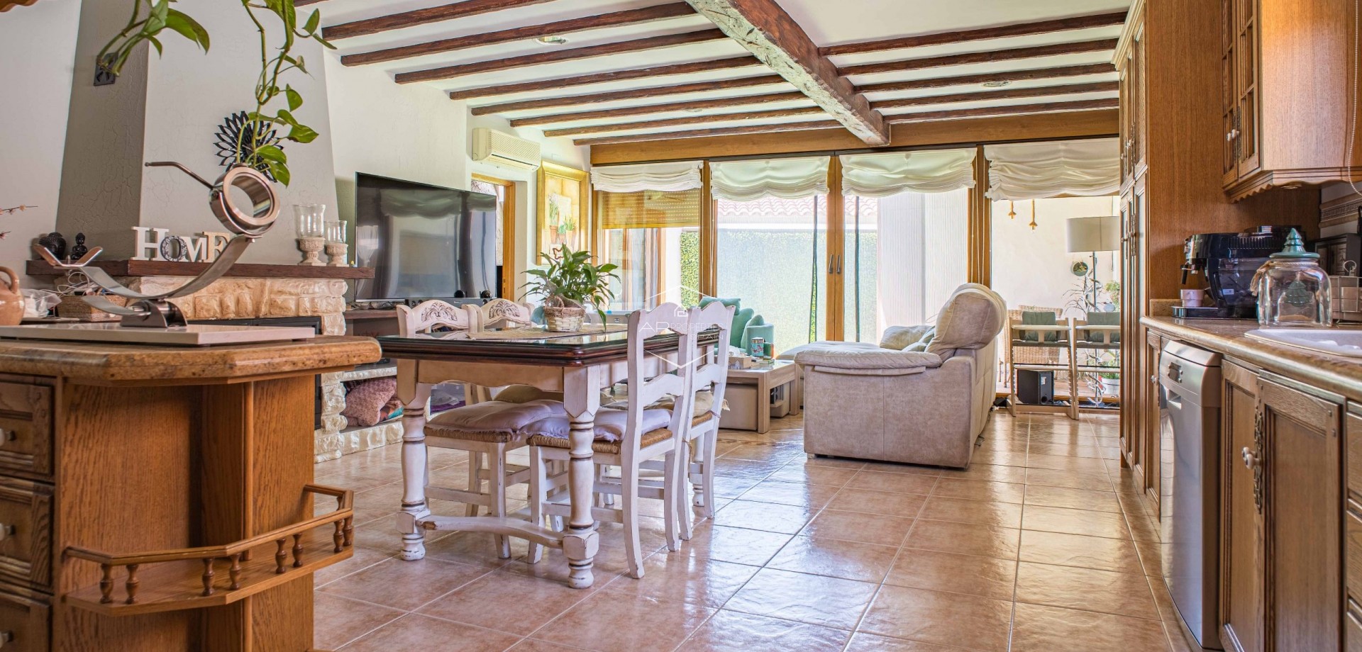 Herverkoop - Villa - Vrijstaand -
Pinoso - CL SALINAS 10, 03650 EL PINOS
