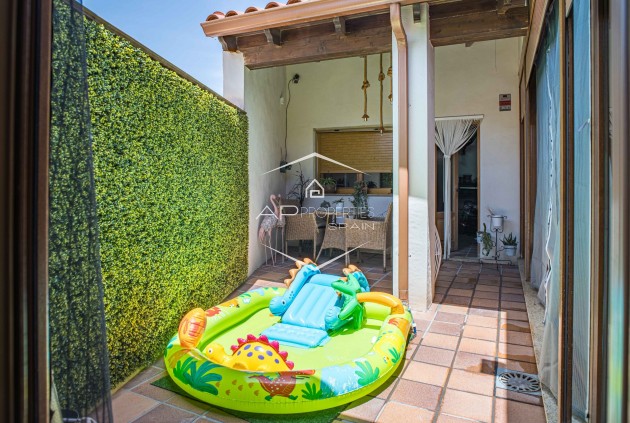 Herverkoop - Villa - Vrijstaand -
Pinoso - CL SALINAS 10, 03650 EL PINOS