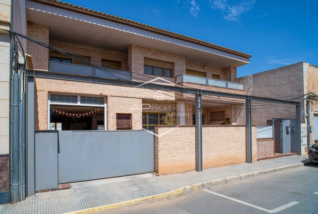 Herverkoop - Villa - Vrijstaand -
Pinoso - Calle Torrivieja 12
