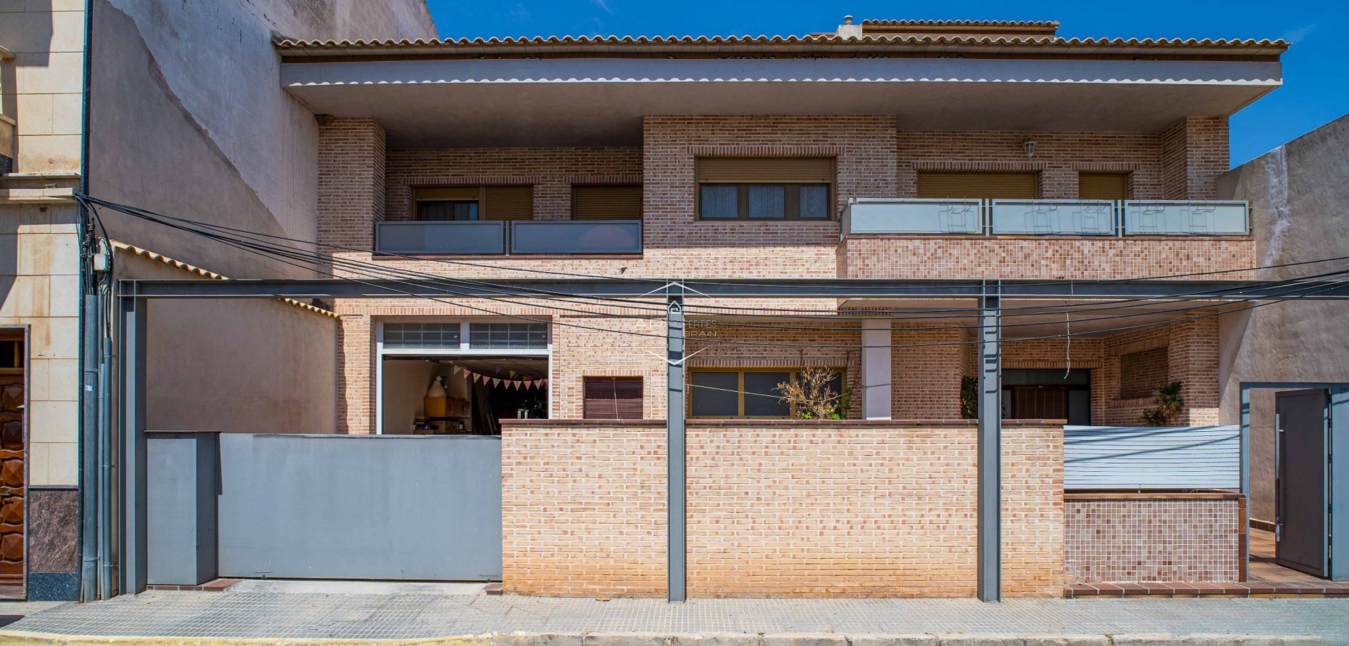 Herverkoop - Villa - Vrijstaand -
Pinoso - Calle Torrivieja 12