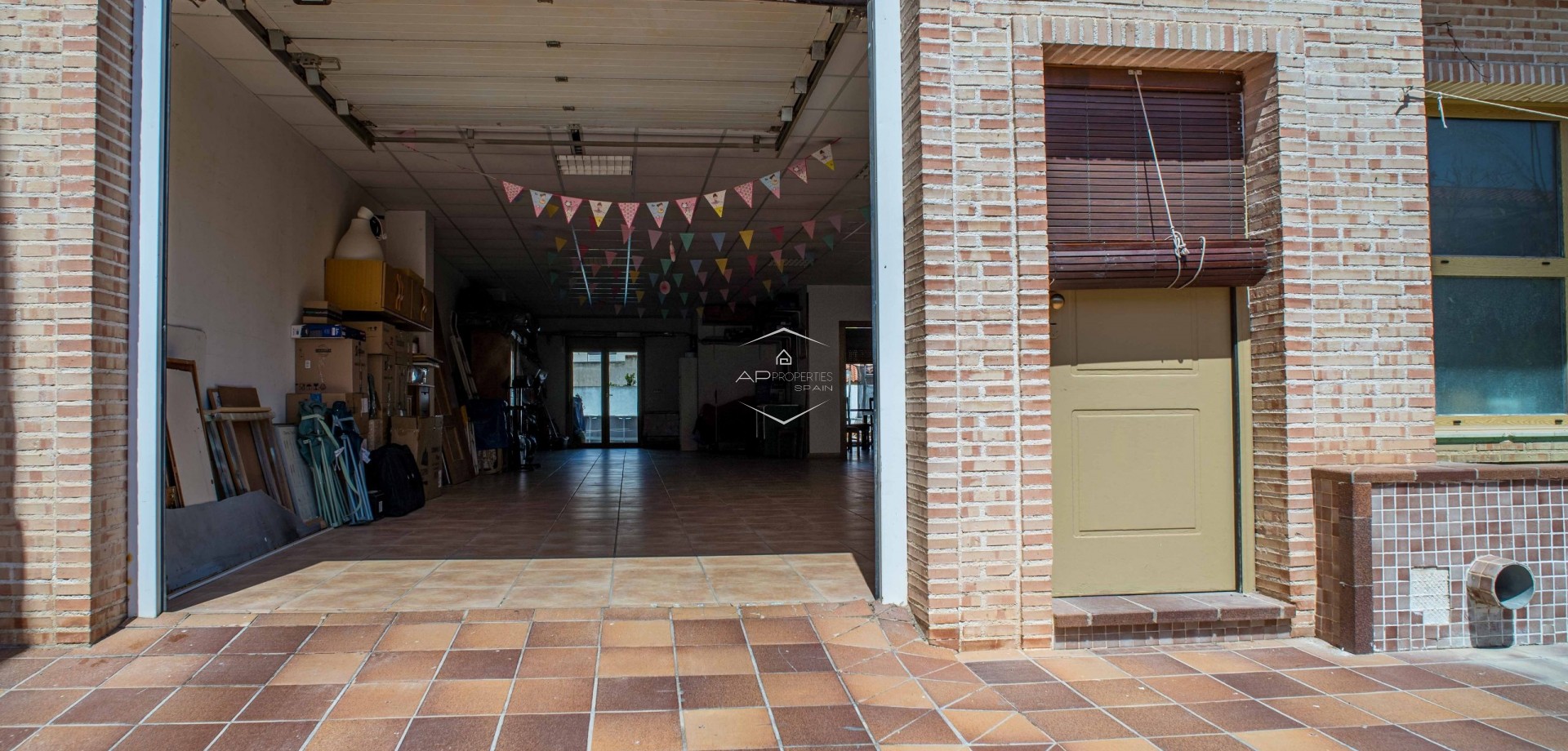 Herverkoop - Villa - Vrijstaand -
Pinoso - Calle Torrivieja 12