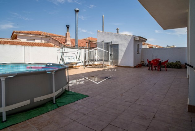Herverkoop - Villa - Vrijstaand -
Pinoso - Calle Torrivieja 12