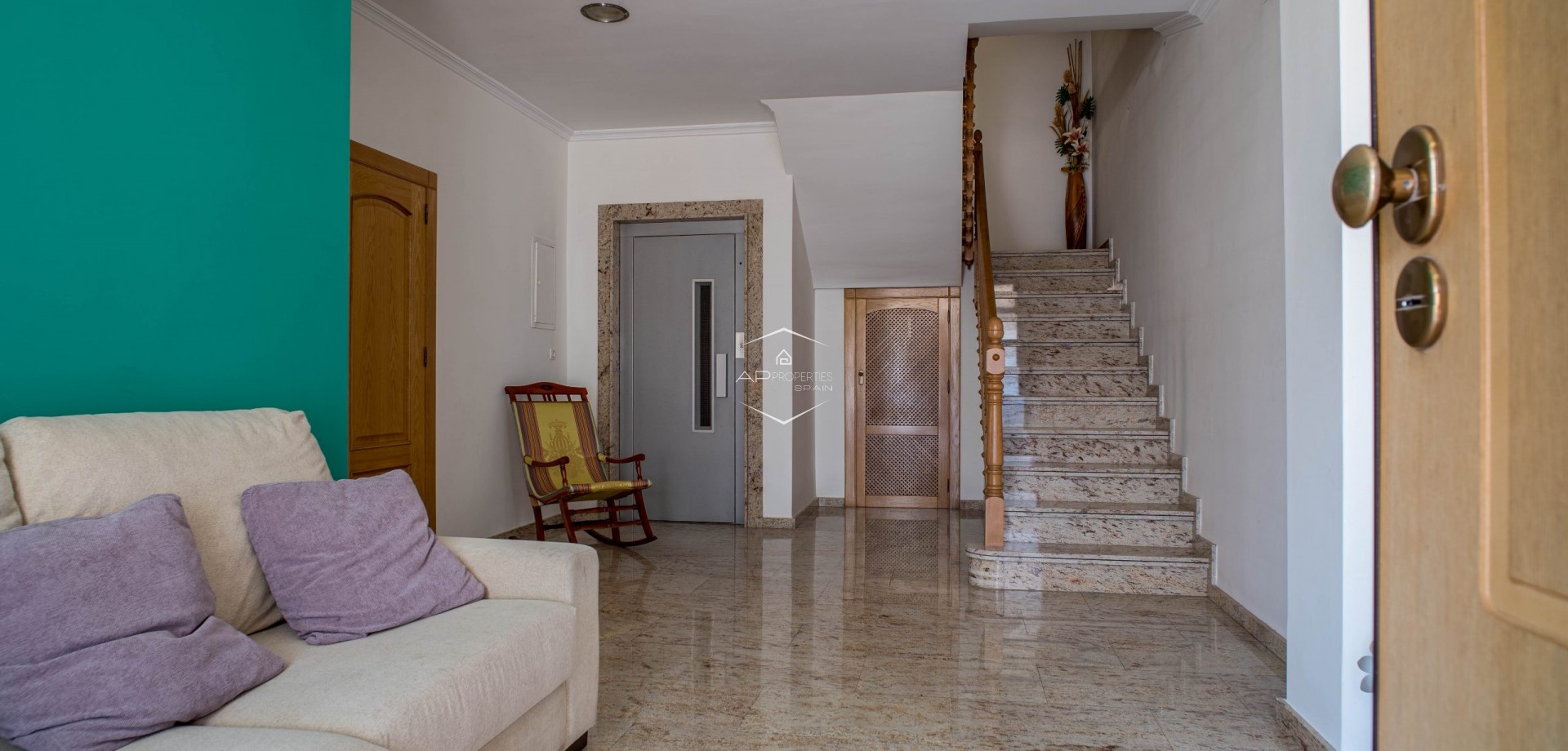 Herverkoop - Villa - Vrijstaand -
Pinoso - Calle Torrivieja 12