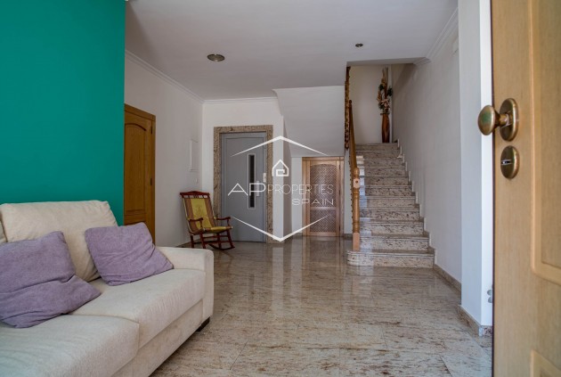 Herverkoop - Villa - Vrijstaand -
Pinoso - Calle Torrivieja 12