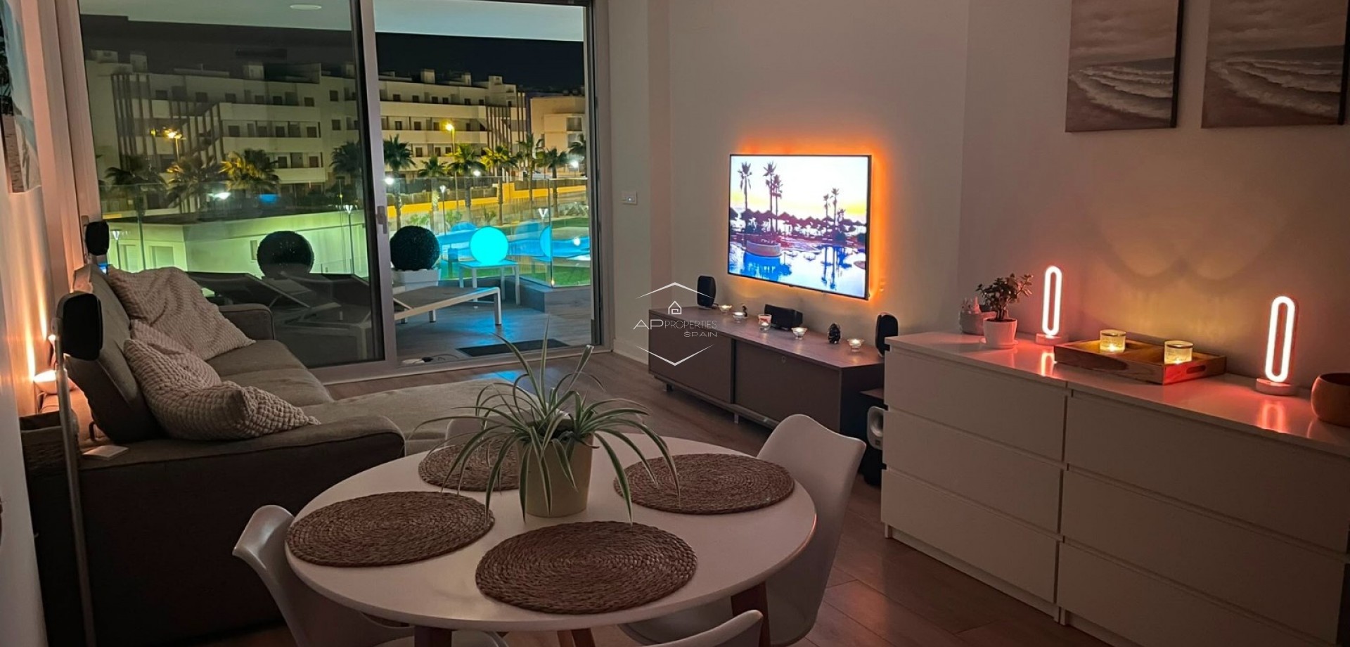 Odsprzedaż - Mieszkanie - Apartament -
Orihuela Costa